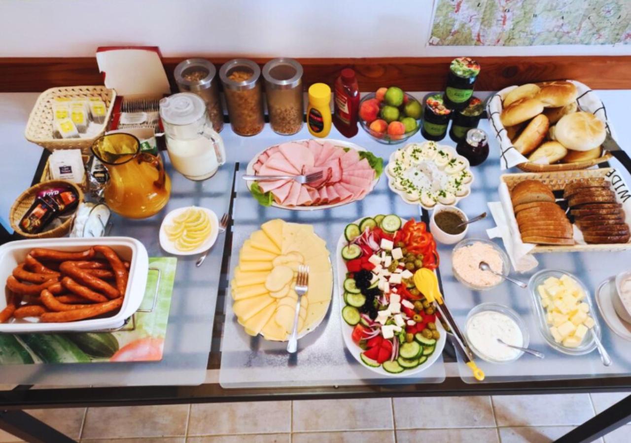 تشارنا Rezydencja Bukowy Dwor المظهر الخارجي الصورة